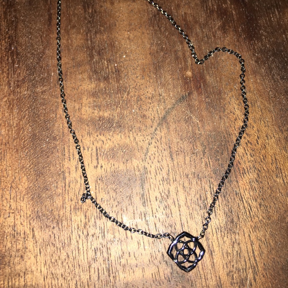 Kendra Scott Dainty Necklace